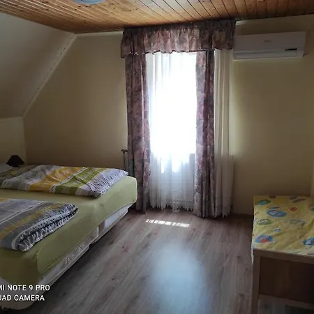 Borostyan Nyaralohaz Hébergement de vacances *