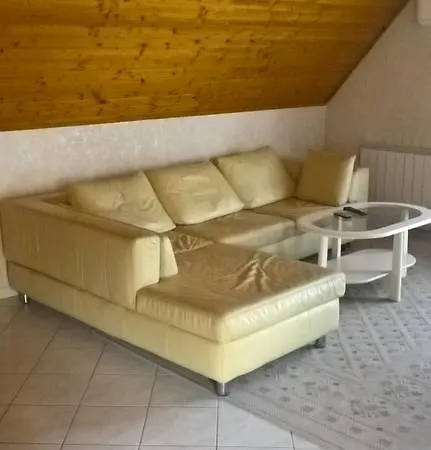 Borostyan Nyaralohaz Balatonboglár