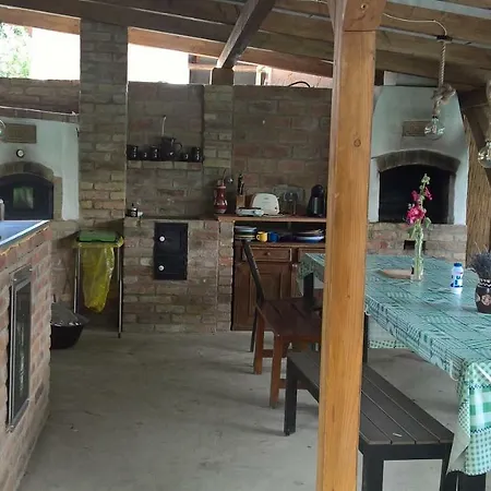 Hébergement de vacances Borostyan Nyaralohaz *