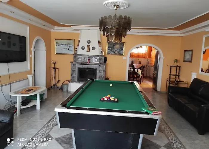 Borostyan Nyaralohaz *